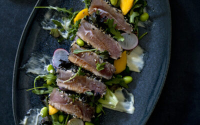 Gegrilde tonijnsteak met sesamkorst